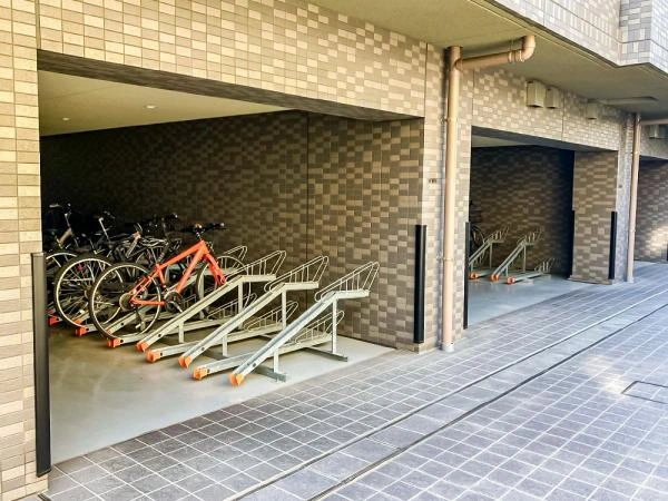 ルーブル下赤塚