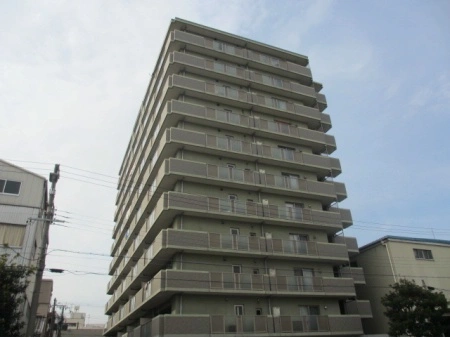 グランコート大阪ドーム前