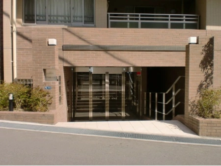 サンメゾン千里藤白台
