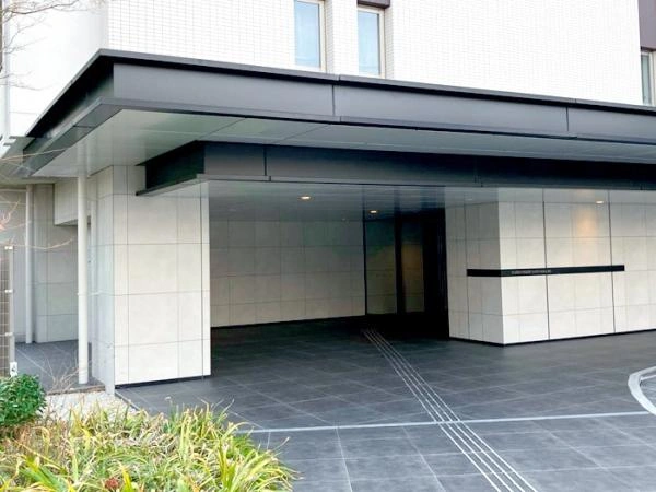 クラッシィハウス京都六地蔵 コーチエントランス