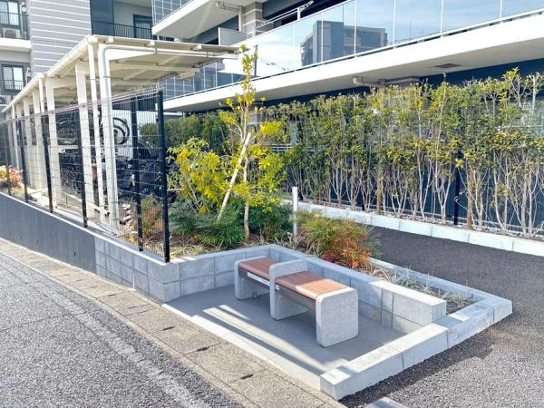 パークホームズ柏あけぼの二丁目 駐輪場入り口