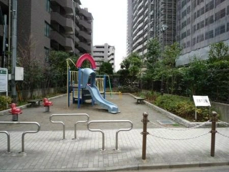 ザ・ウインベルグラン町田 敷地内公園