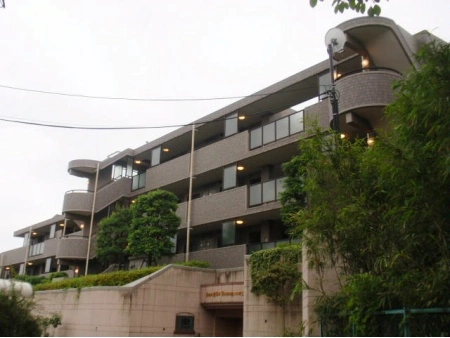 ライオンズヒルズ玉川学園
