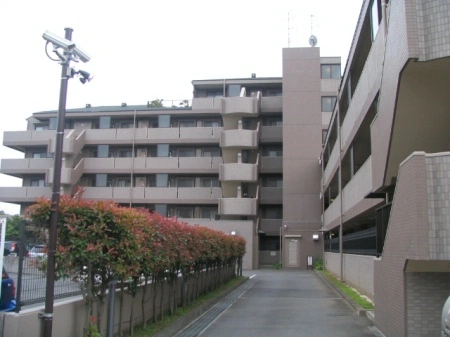 ライオンズヒルズ日野中央公園