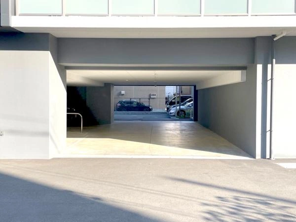 メトライズ森ノ宮中央 敷地内