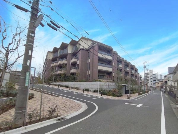 アトラスシティ千歳烏山グランスイート 杜ノ棟