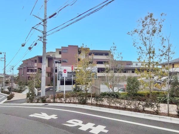 アトラスシティ千歳烏山グランスイート 杜ノ棟