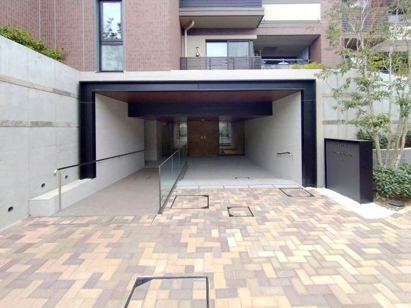 アトラスシティ千歳烏山グランスイート 杜ノ棟