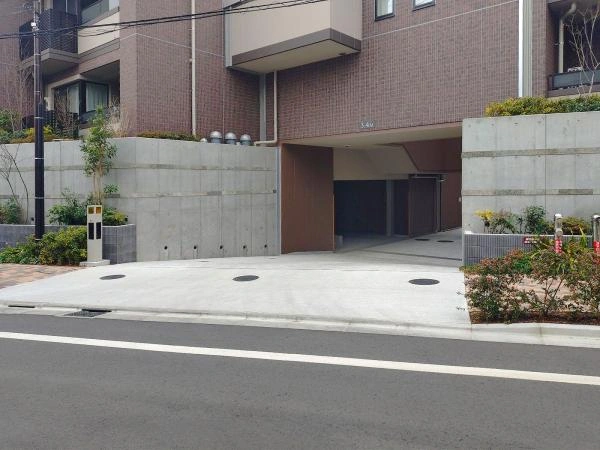 アトラスシティ千歳烏山グランスイート 杜ノ棟