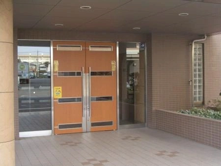 フォルスコート調布染地公園