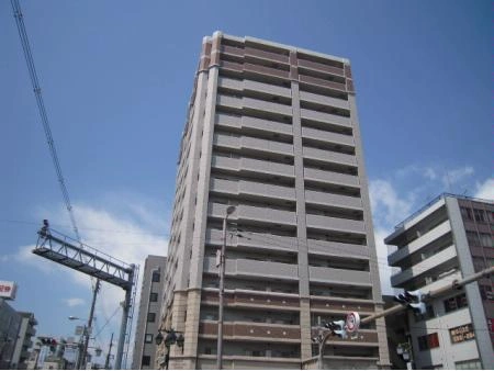 エスリード西田辺駅前