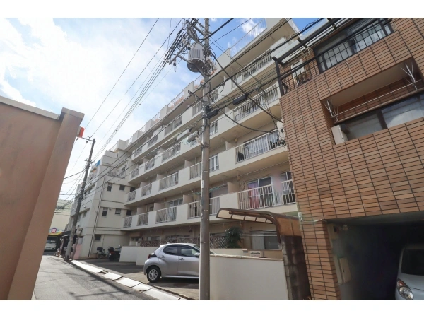 三鷹陵雲閣マンション