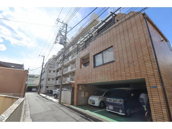 三鷹陵雲閣マンション