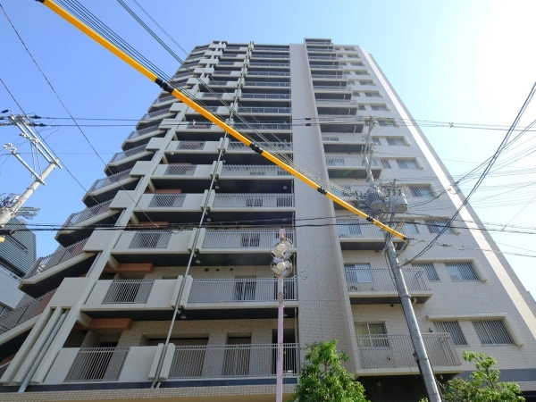 グランディア長居駅前
