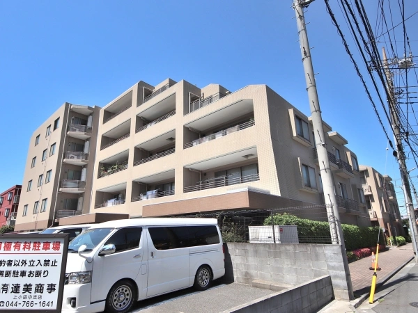 グランヒルズ武蔵新城
