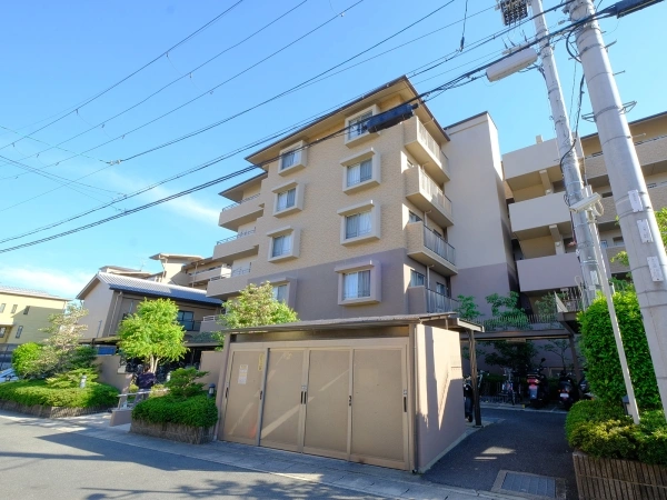 ファミール嵐山フローレンスシティ