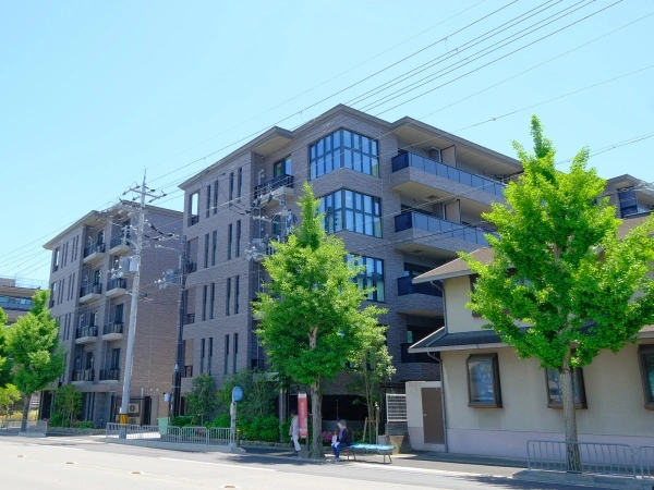 ライオンズ嵯峨天龍寺若宮　西の邸