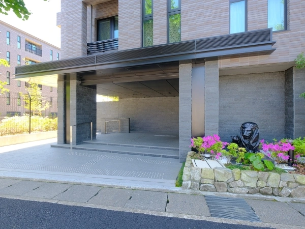 ライオンズ嵯峨天龍寺若宮　西の邸