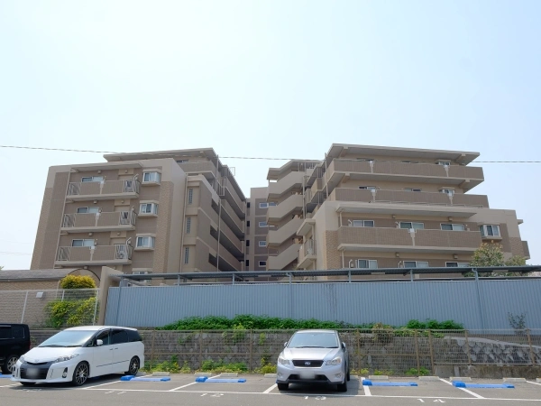 ファミール伏見桃山ネクスタージュ