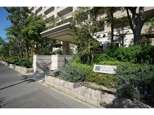 グランドメゾン学園都市