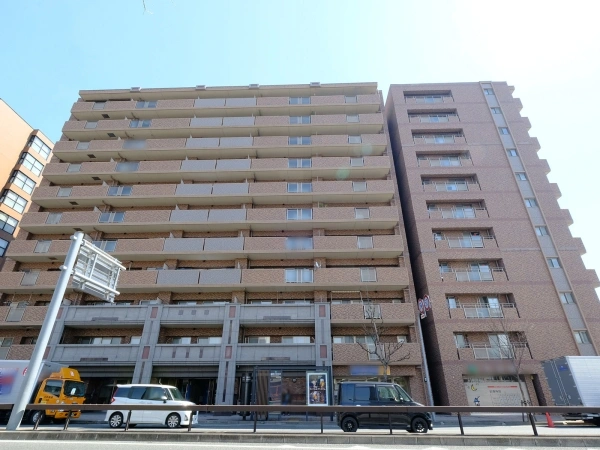 パデシオン西院