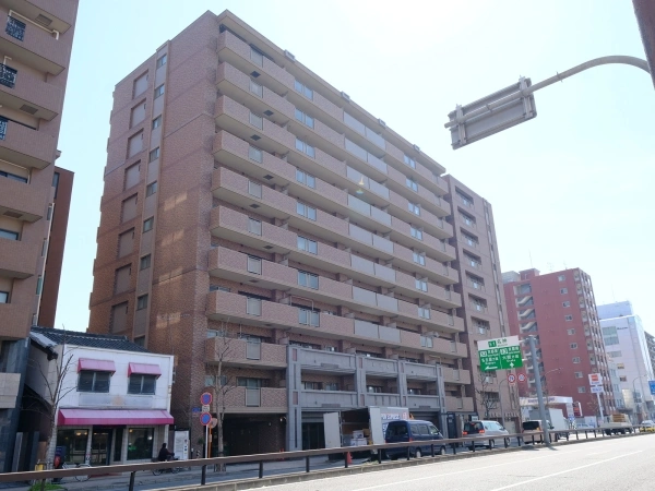パデシオン西院