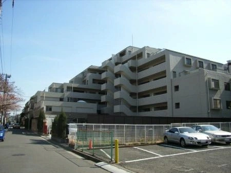 ルイシャトレ大倉山サンクティエル