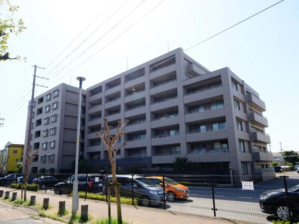 サーパスシティ大久保駅前