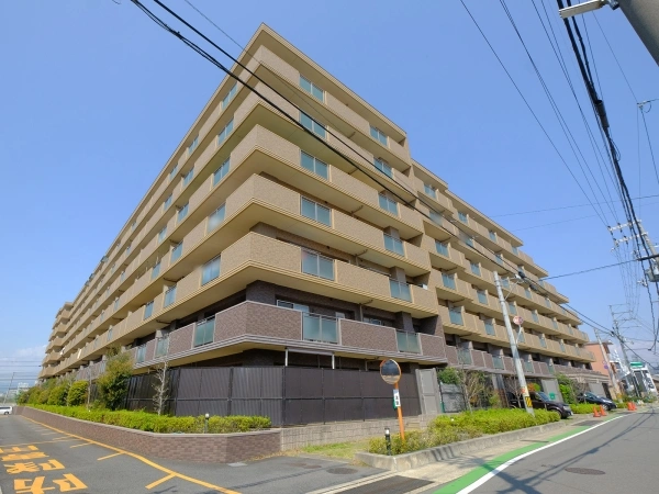パデシオン木幡駅前