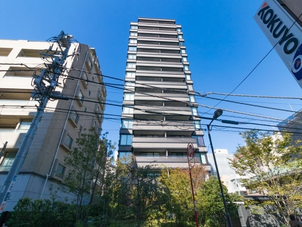 ブランズ六番町