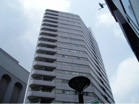 ルリエ川崎駅前