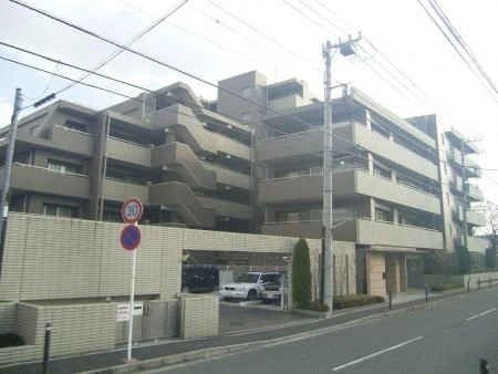 日吉本町ガーデンハウス・プレミアムコート　