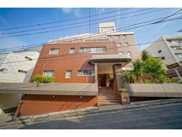 シャトー赤坂台