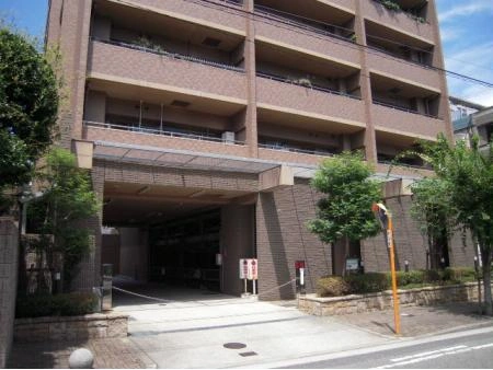 ファミール上本町公園前