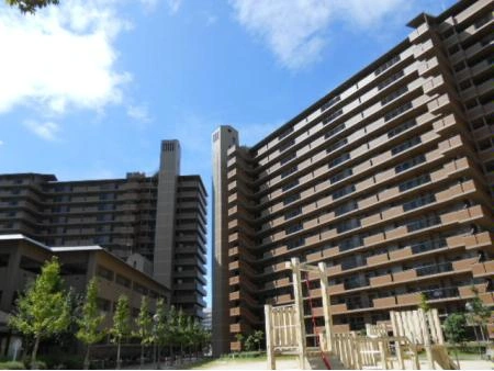 四季彩都いちょう館
