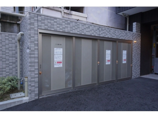 エスリード神戸三宮ラグジェ ゴミ置き場