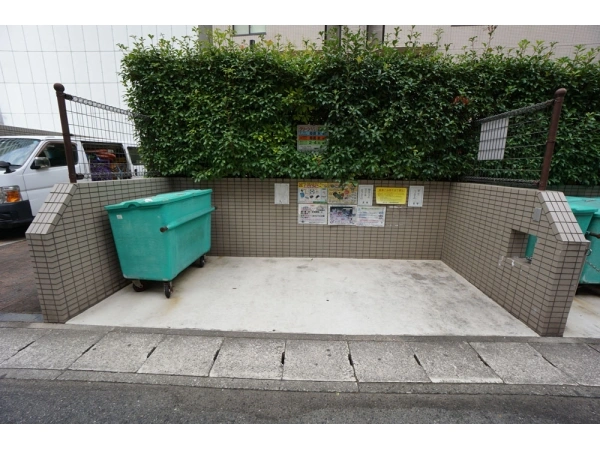 藤和シティホームズ三宮 ごみ置き場