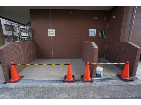 エステムプラザ神戸元町海岸通 ゴミ置き場