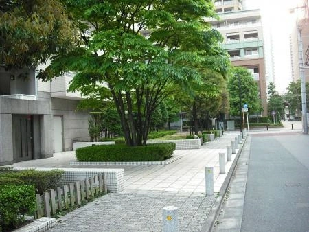 アクス御殿山 敷地内