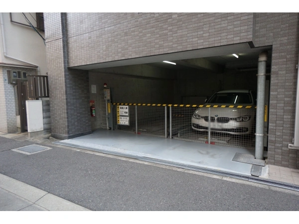 ローレル神戸駅前
