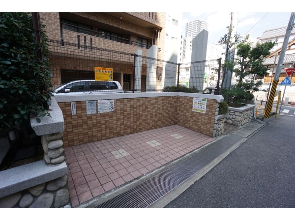 グランパレ花隈公園 ごみ置き場