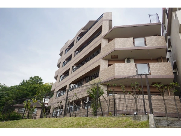 プレステージ諏訪山公園