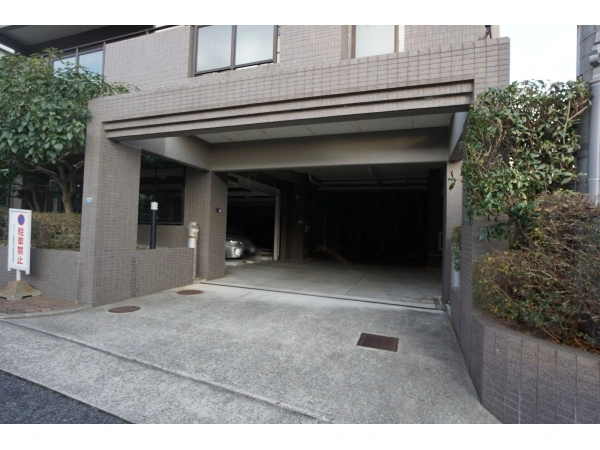 ファミール諏訪山公園