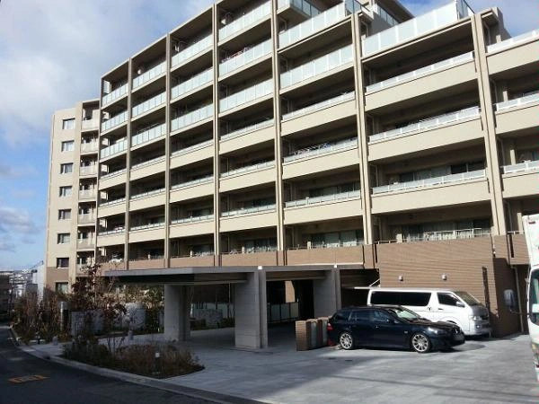 ブランズ千里桃山台