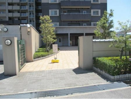 ルネ神戸住吉川清流の道