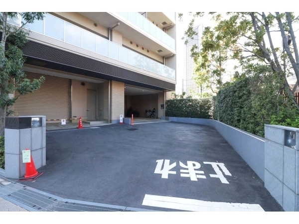 プラウドタワー東池袋 敷地内