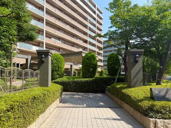 イーズ大阪プルミエの森
