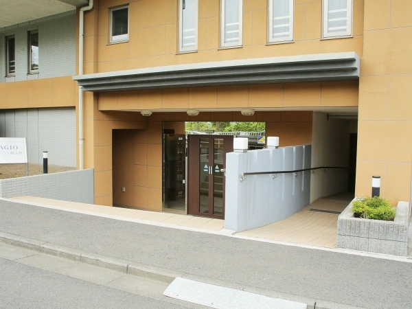 アージョ鶴ヶ峰