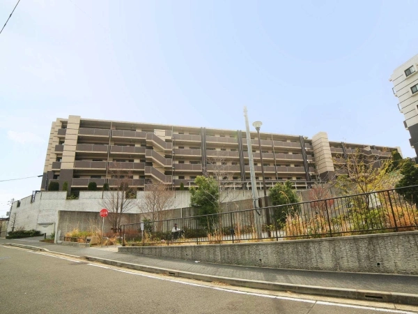 レーベン横濱鶴ヶ峰テラス