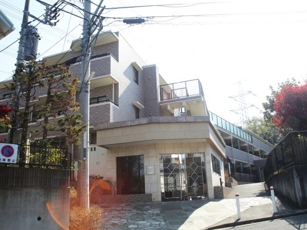 グランシャリオ緑園都市